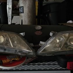 2007 Toyota Camry OEM Headlights 