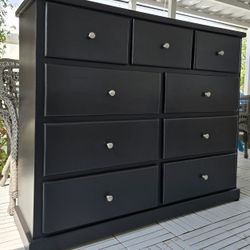 Real Solid Wood Dresser!!!