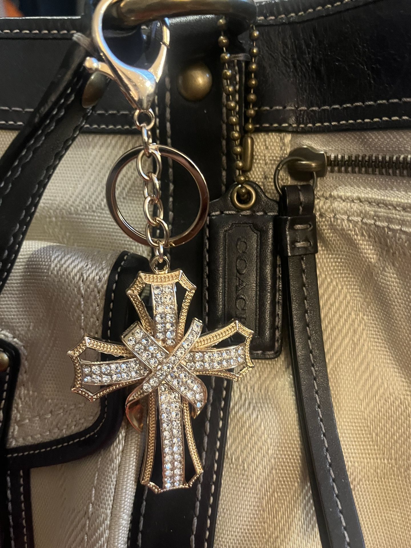 Gold Rhinestone Cross Keychain Handbag Charm Religious New In Pkg