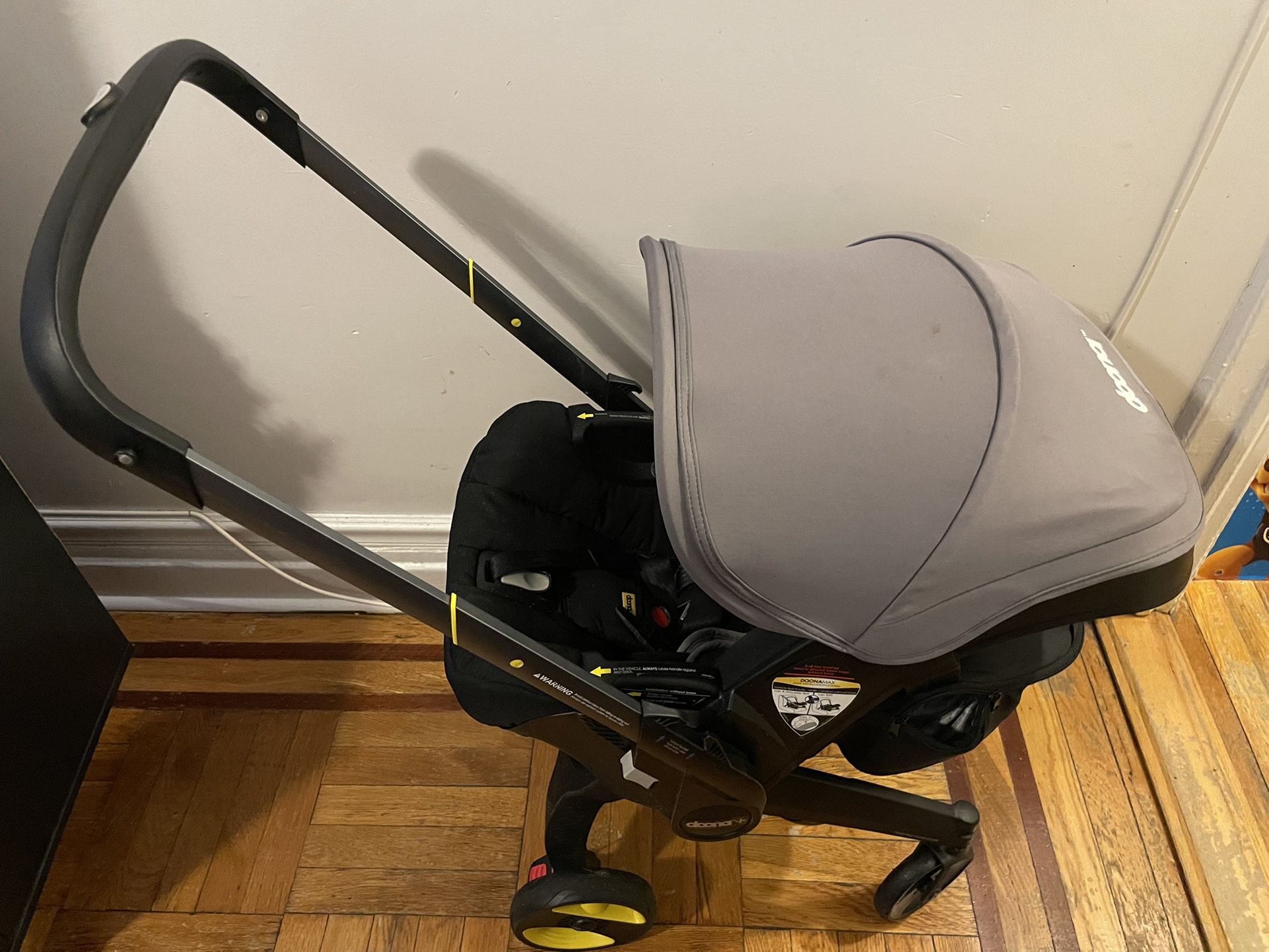DOONA Baby Stroller/ Car Seat 