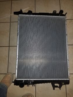 Radiador Dodge ram 2002..2003 4.7 5.7