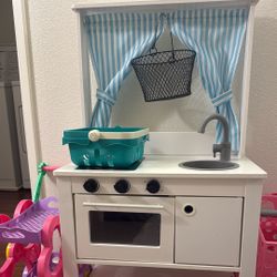 Kids Toy Kitchen
