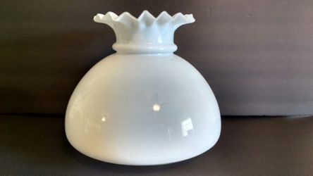 Vintage Ruffled-Top Milk-Glass Hurricane Lamp Shade (Heigth: 8-1/2")