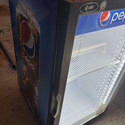 Pepsi QBD DC6-HC 20 3/8" Countertop Very Cold Very Nice