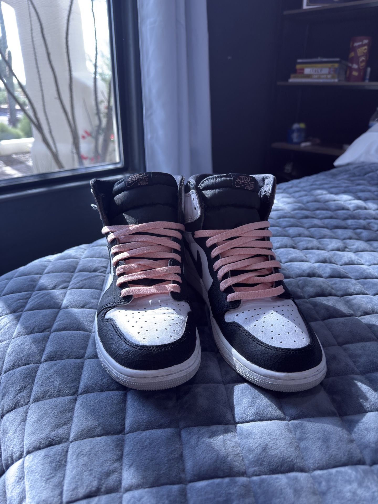 Jordan 1 Retro High OG Bleached Coral