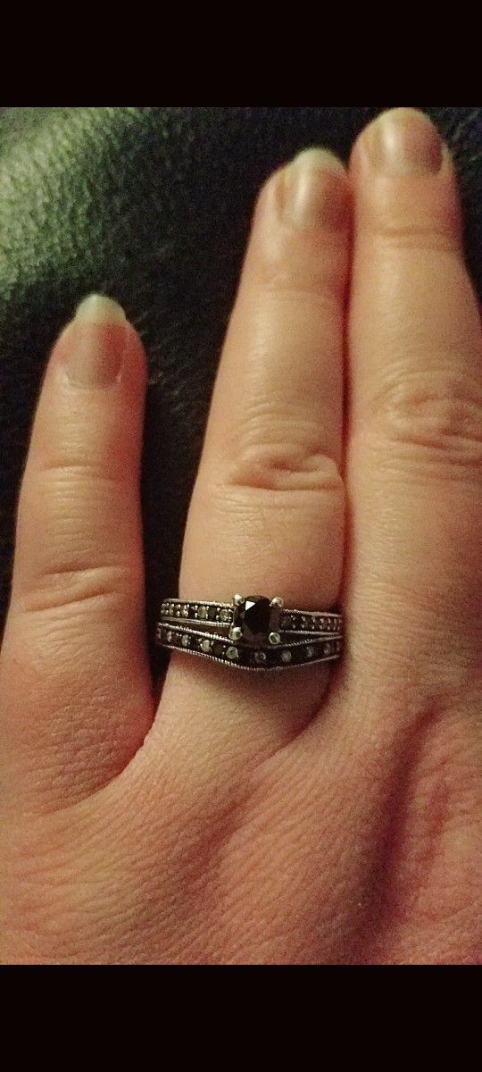 Miadora Black Diamond Wedding Rings Needs Sold ASAP