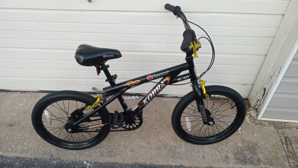 Razor 18 Inch BMX Bike READY TO RIDE