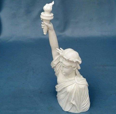 Crate and Barrel Forth of July Very Rare No Longer in Stock Vintage New Large Lady Liberty Bust