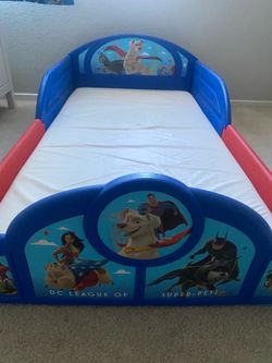 TODDLER BED WITH MATTRESS