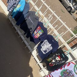 Yard sale $ 1 each piece of clothing or the set