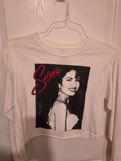 Selena Graphic Crop Top T-Shirt