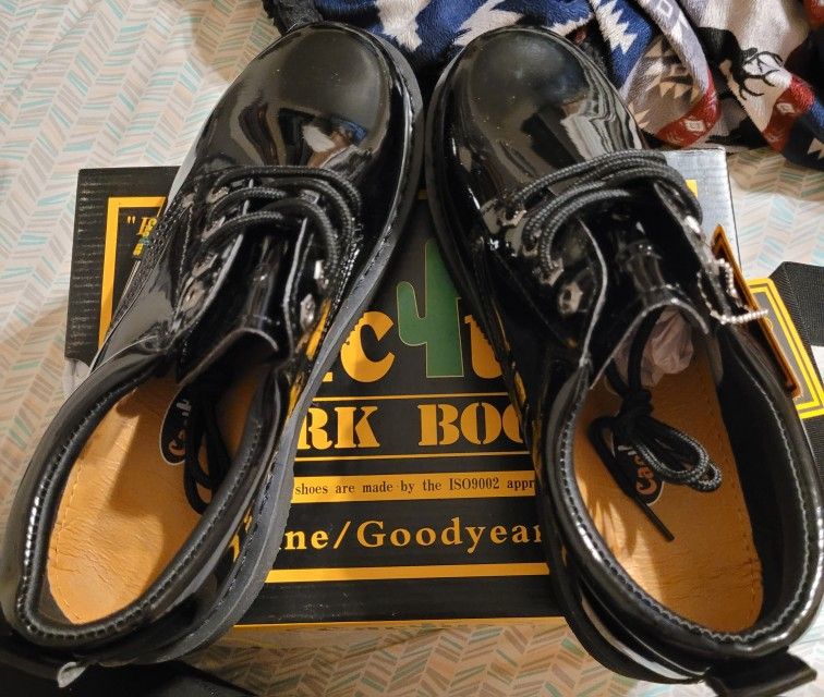 BNIB MEN'S CACTUS FOOTWEAR WORK BOOT 