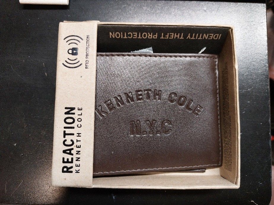 Kenneth Cole brown RFID protection.