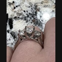 2 K Diamond , 14 K  White Gold 