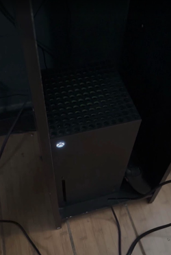 Xbox Series X (2 controllers)