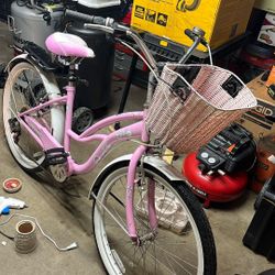 26” Schwinn Beach Cruiser 