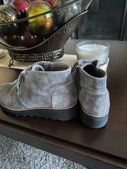 Suede zippered boots
