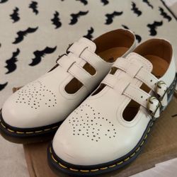 Mary Jane Doc Martens 