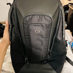 System G Backpack 17”