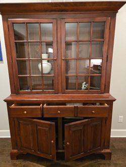 China Cabinet-Nichols and Stone