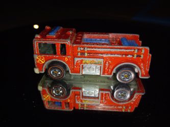 Vintahe Red Firetruck Hotwheel