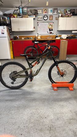 2022 Rocky Mountain altitude alloy 30