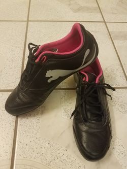 Tennis Puma. Talla 7