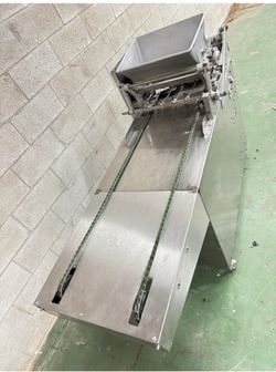 Dough depositor- Commercial Dough Forming