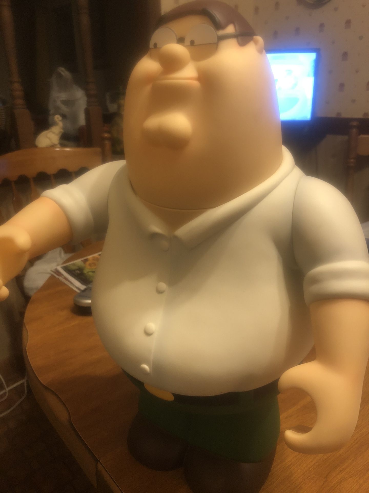 MEZCO FAMILY GUY PETER GRIFFIN 18-INCH TALKING FIGURE!