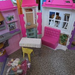 Barbie Restaurant Folding