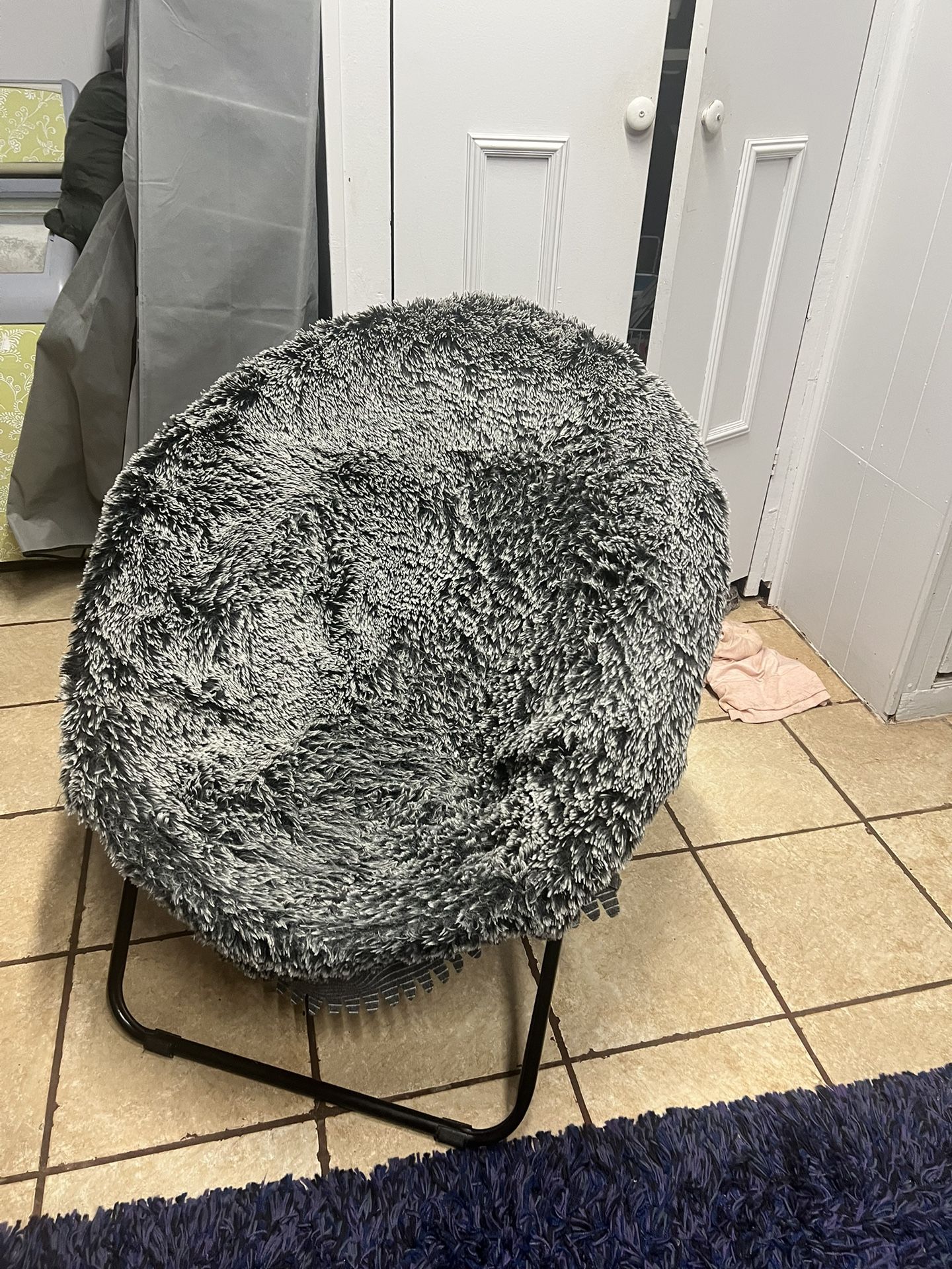 Comfortable Spoon Chair