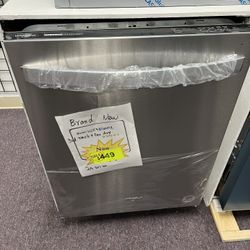 Dishwasher 24’ W Stainless Steel Whirlpool Brand New