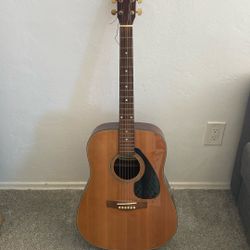Yamaha SCF08 Acoustic Guitar