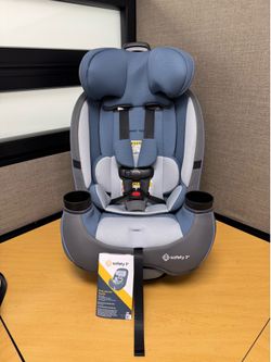 $100 Safety 1st Grow and Go convertible car seat for baby or toddler / forward or rear facing