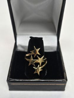 14k Ladies Ring stars design size 8.5
