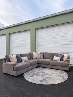 FREE DELIVERY‼️ Dark Gray L-shaped sectional