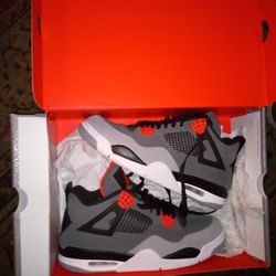 Air Jordan 4 Retro 11.5