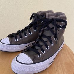 Converse Chuck Taylor All Star Brown Leather Water Repellent Men’s Size 5 Women’s Size 7