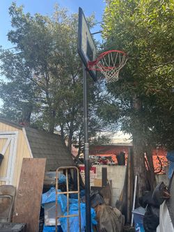 Adjustable basketball court for Adults
