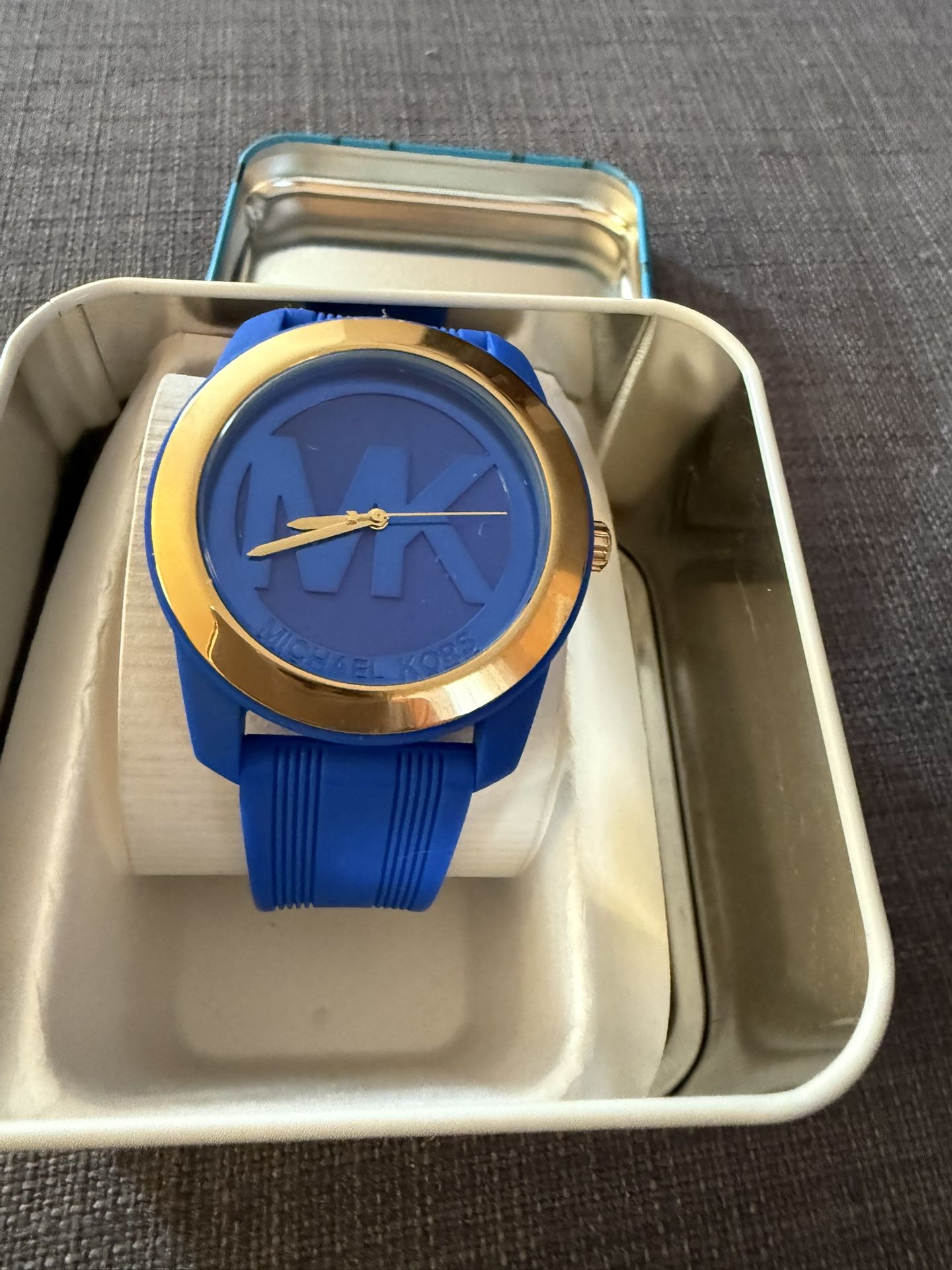 What h Blue Michael Kors