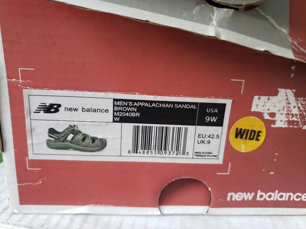 New Balance Sandal. Size 9 Wide for Sale in Pasadena TX OfferUp