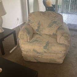 Sofa and Matching Chairs 