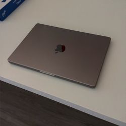 14 Inch M1 Pro MacBook Pro 