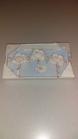 THREE CRAB HOOKS/HANGERS NEW IN BOX WITH TAG FROM TI DESIGN