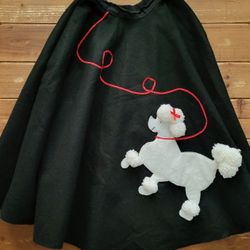 TEEN/WOMEN BOUTIQUE BLACK POODLE SKIRT 