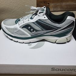 *NEW* Saucony ProGrid Guide 7 White/Pine Sneaker Size Men’s 11 Women's 12.5 with Box
