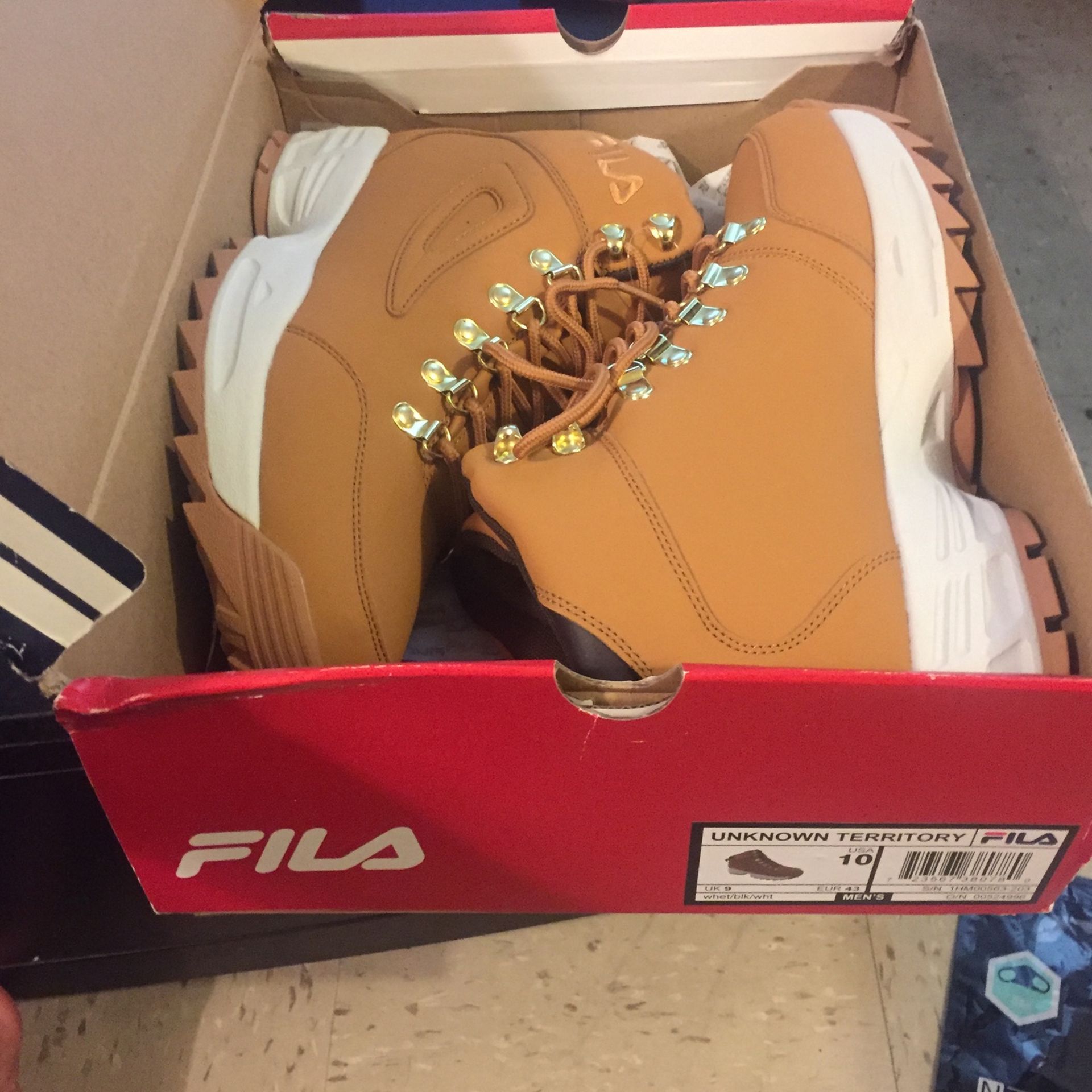 FILA Boots Size 10men ! Never Worn