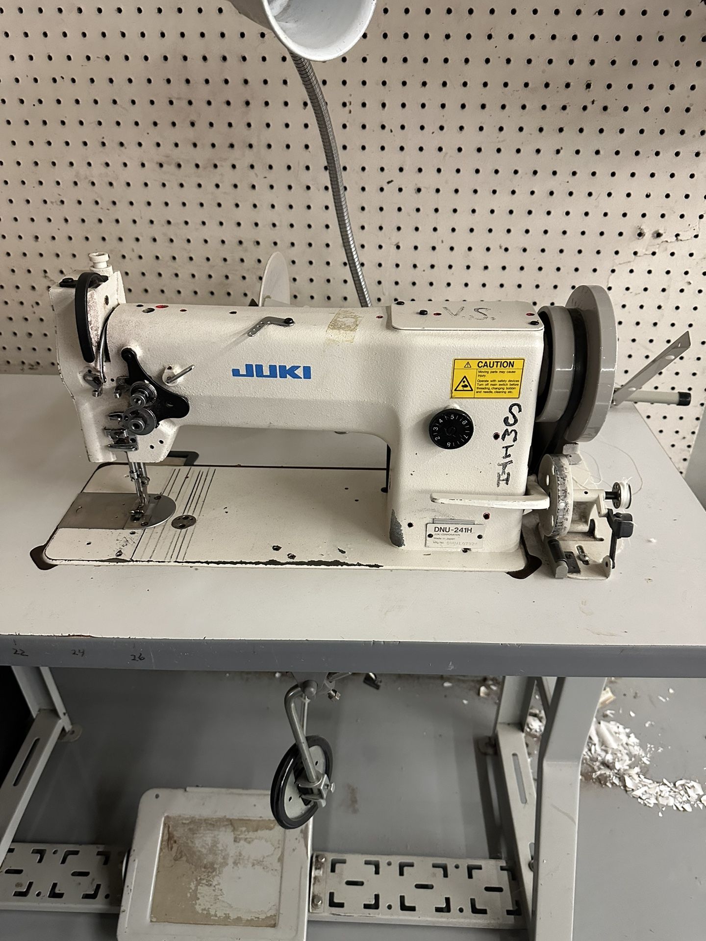 Juki DNU-241H Industrial Sewing Machine Excellent Condition