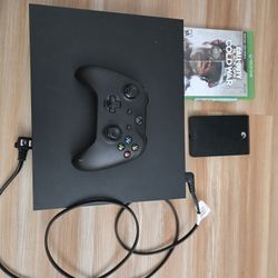 XBox One X. 1TB