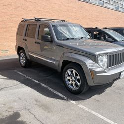 Jeep Liberty SUV Fully Loaded